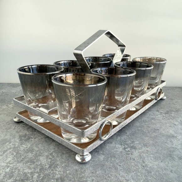 Vintage Silver Fade 8 Shot Glasses w/ Carrier Caddy MCM Barware - Picture 8 of 16